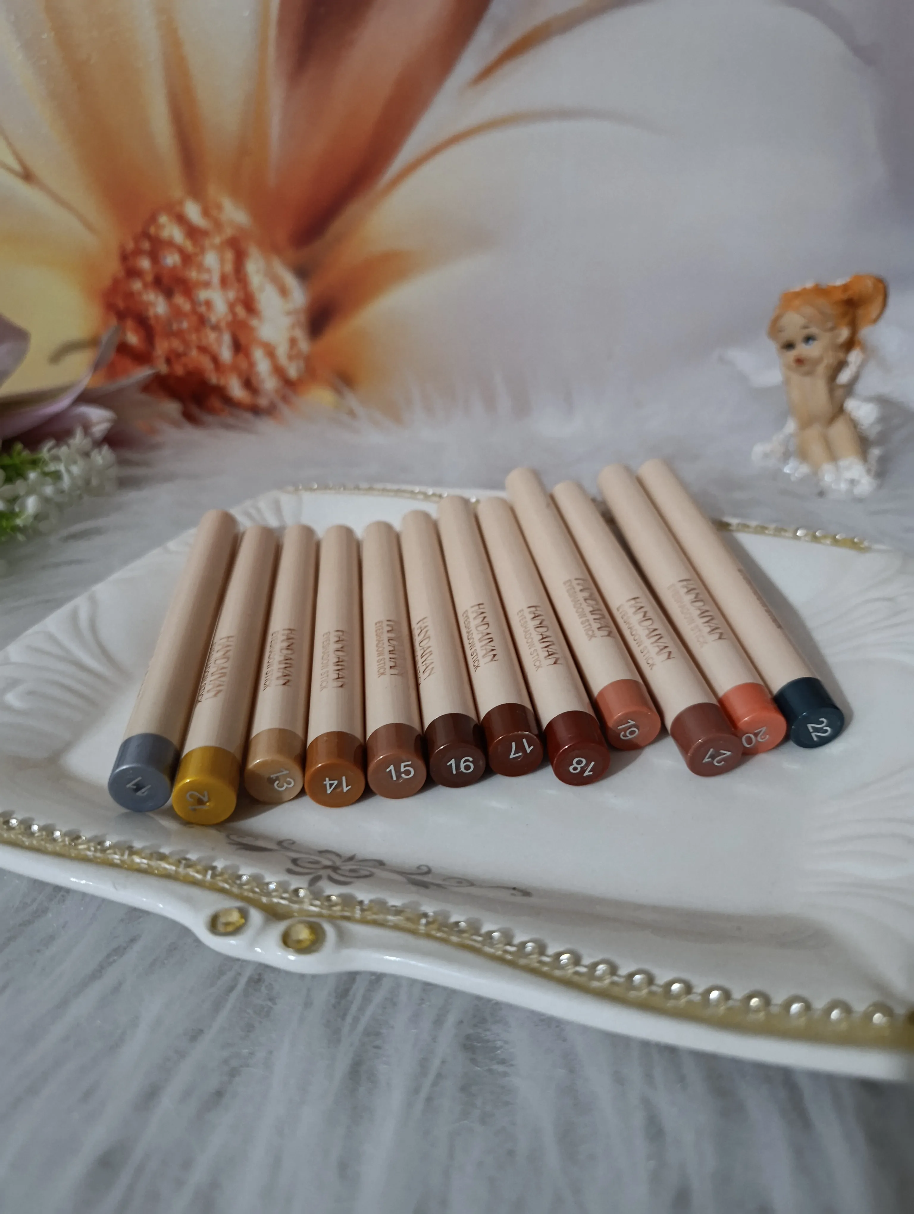 سایه مدادی